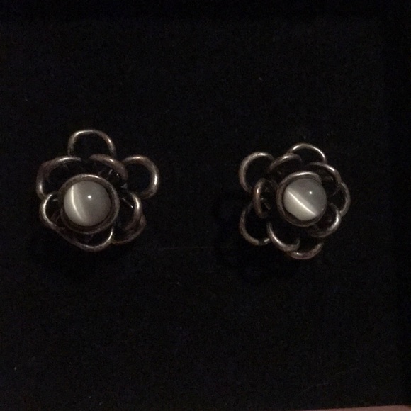 Earnings - Picture 2 of 4